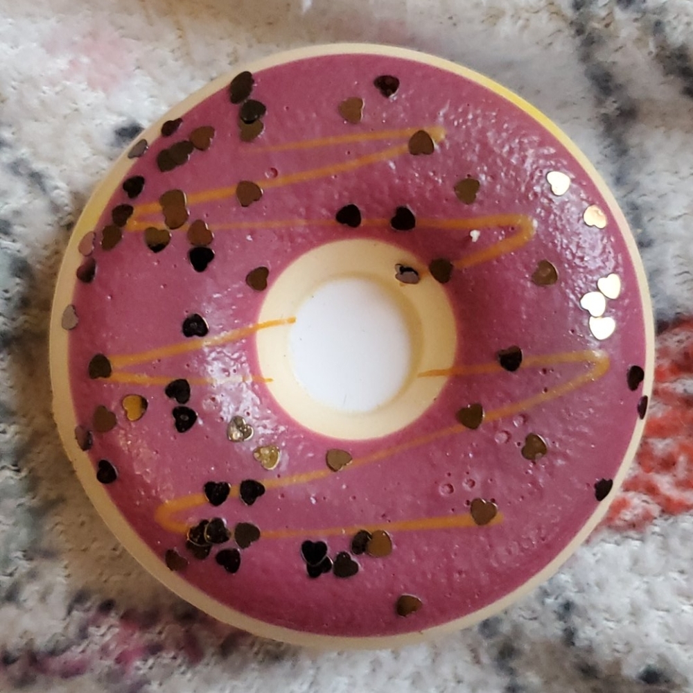 I ❤ Revolution Donut eyeshadow palette